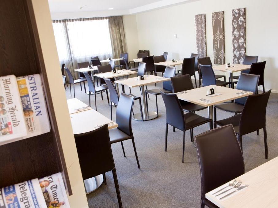 Ibis Styles Canberra Tall Trees Extérieur photo
