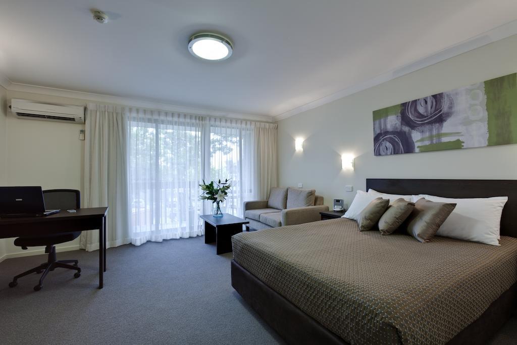 Ibis Styles Canberra Tall Trees Extérieur photo