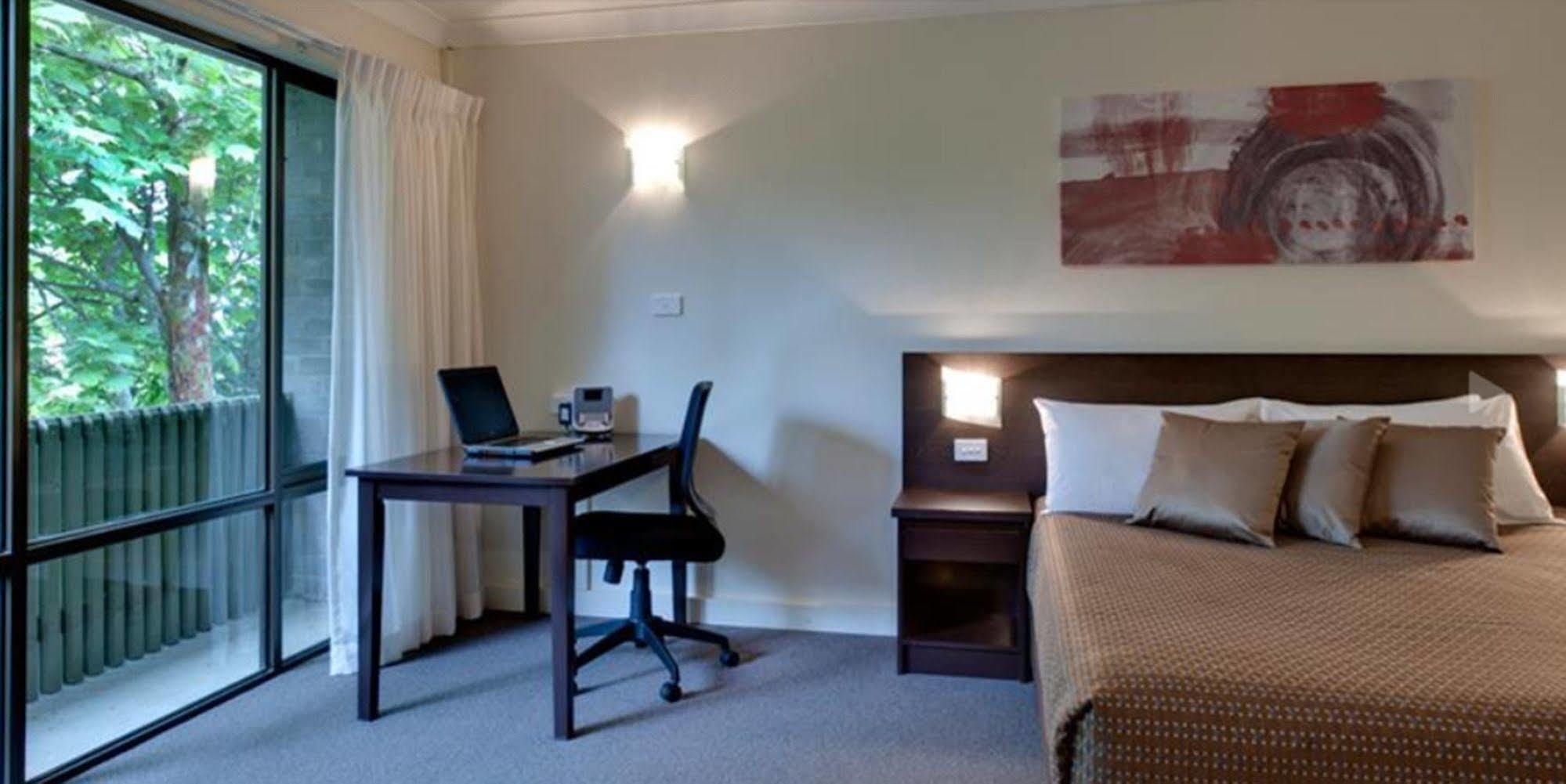 Tall Trees Ainslie Motel Canberra Extérieur photo