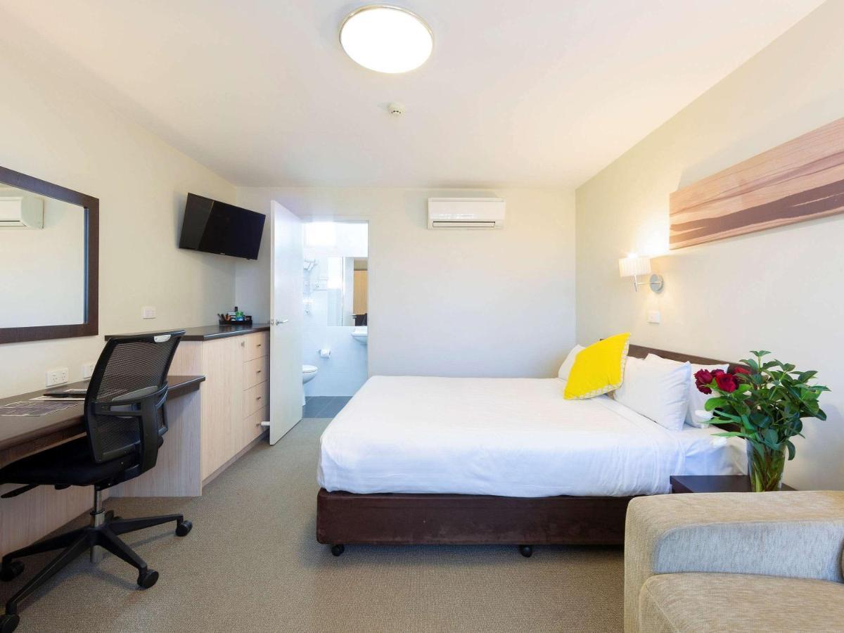 Ibis Styles Canberra Tall Trees Extérieur photo