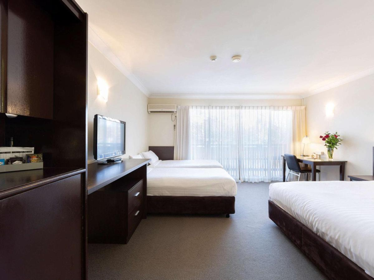 Ibis Styles Canberra Tall Trees Extérieur photo