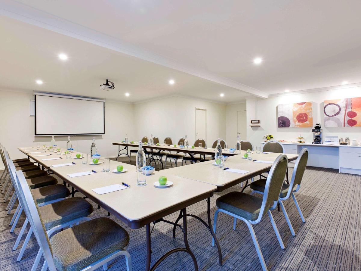Ibis Styles Canberra Tall Trees Extérieur photo